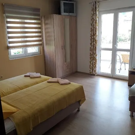 Mirko Apartments בודווה מראה חיצוני תמונה